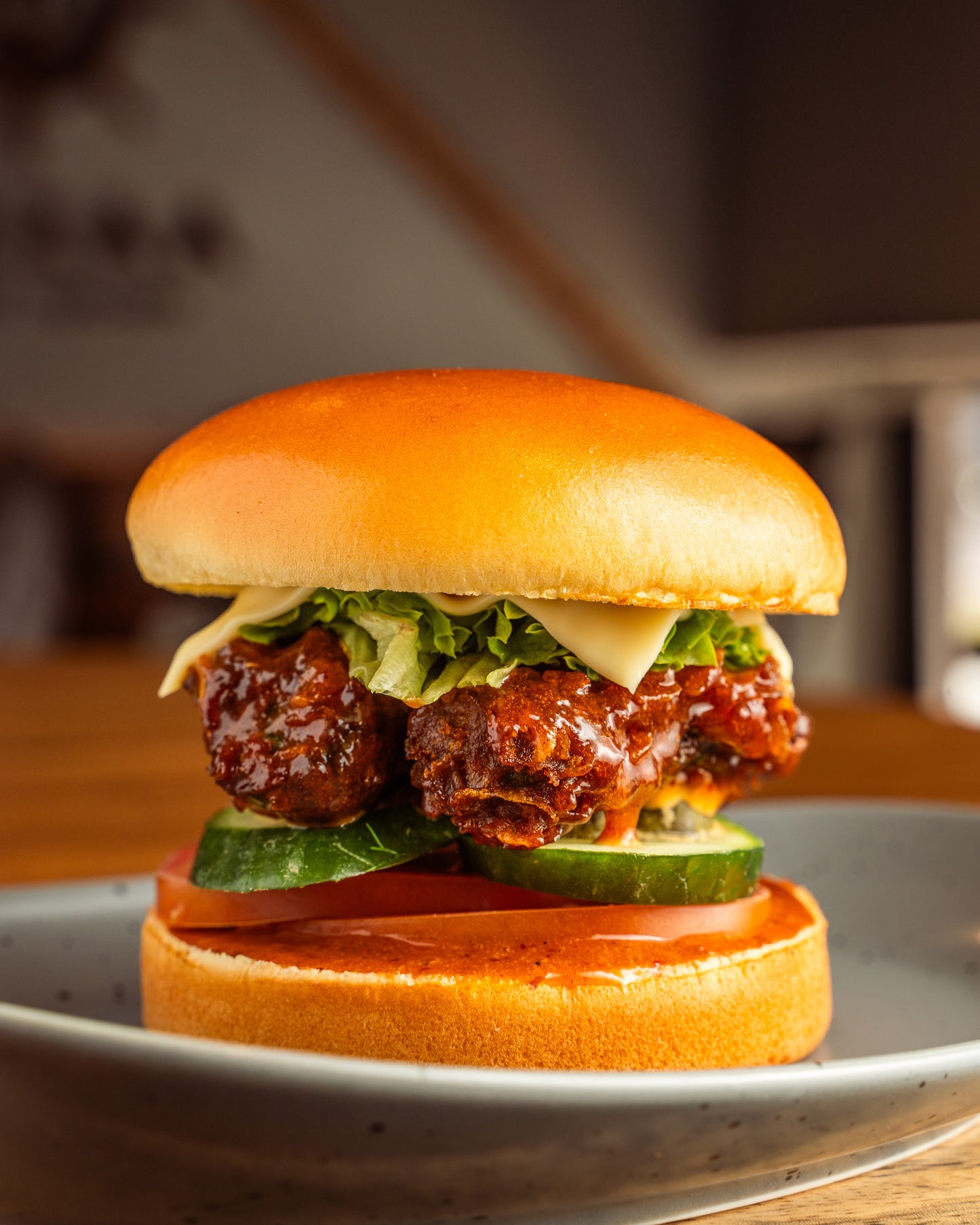 CRISPY AVO BUN