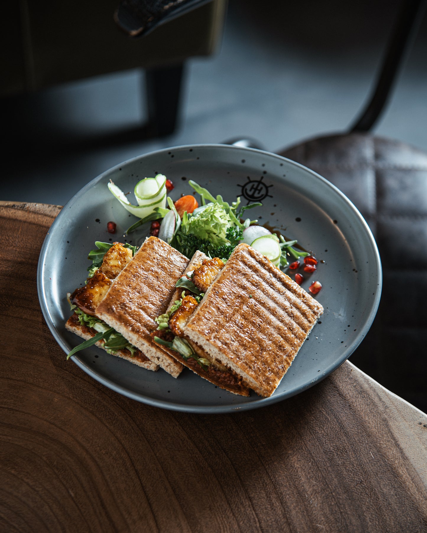 Caramelized Halloumi Sandwich